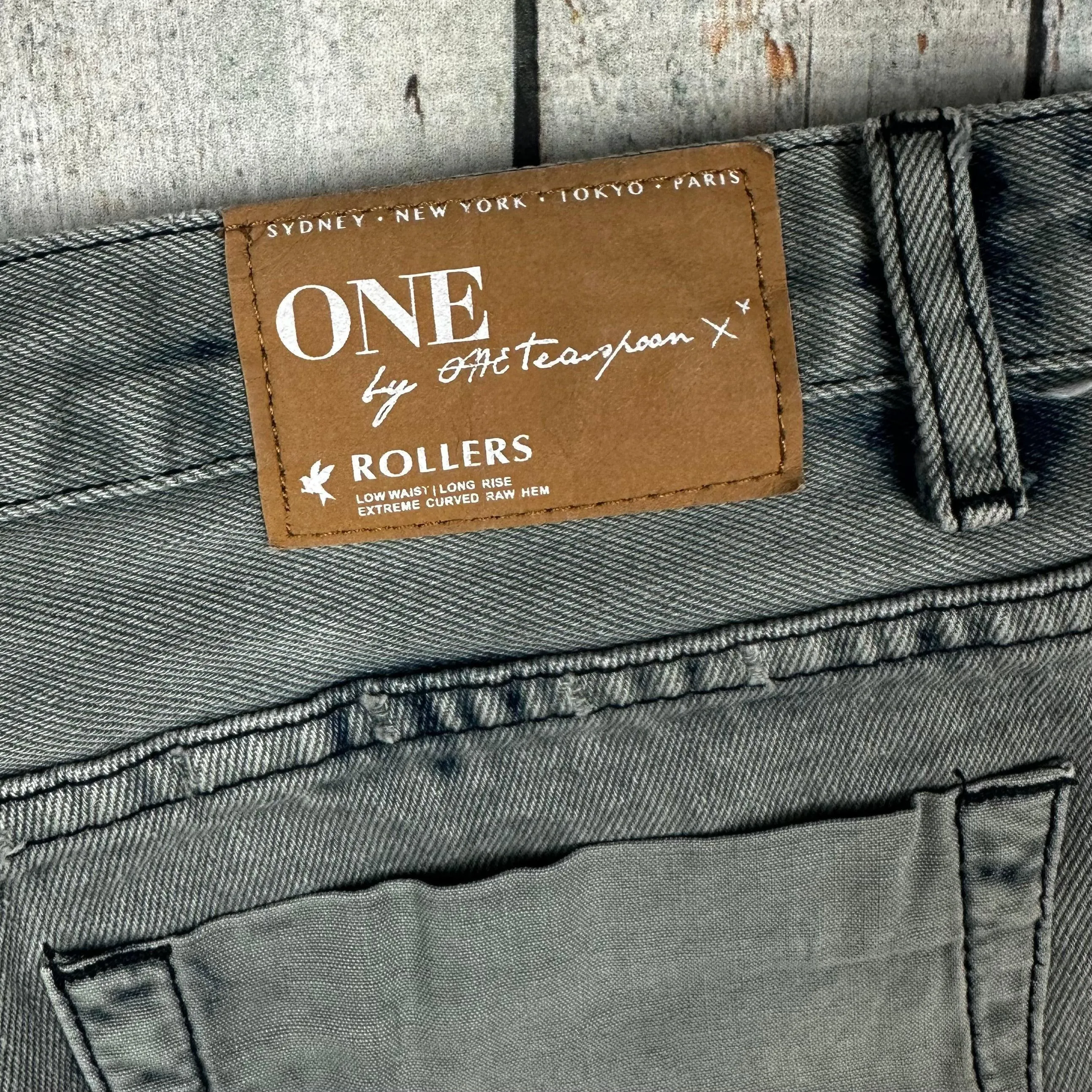 One Teaspoon 'Rollers' Exposed Button Fly Denim Shorts  - Size 27"