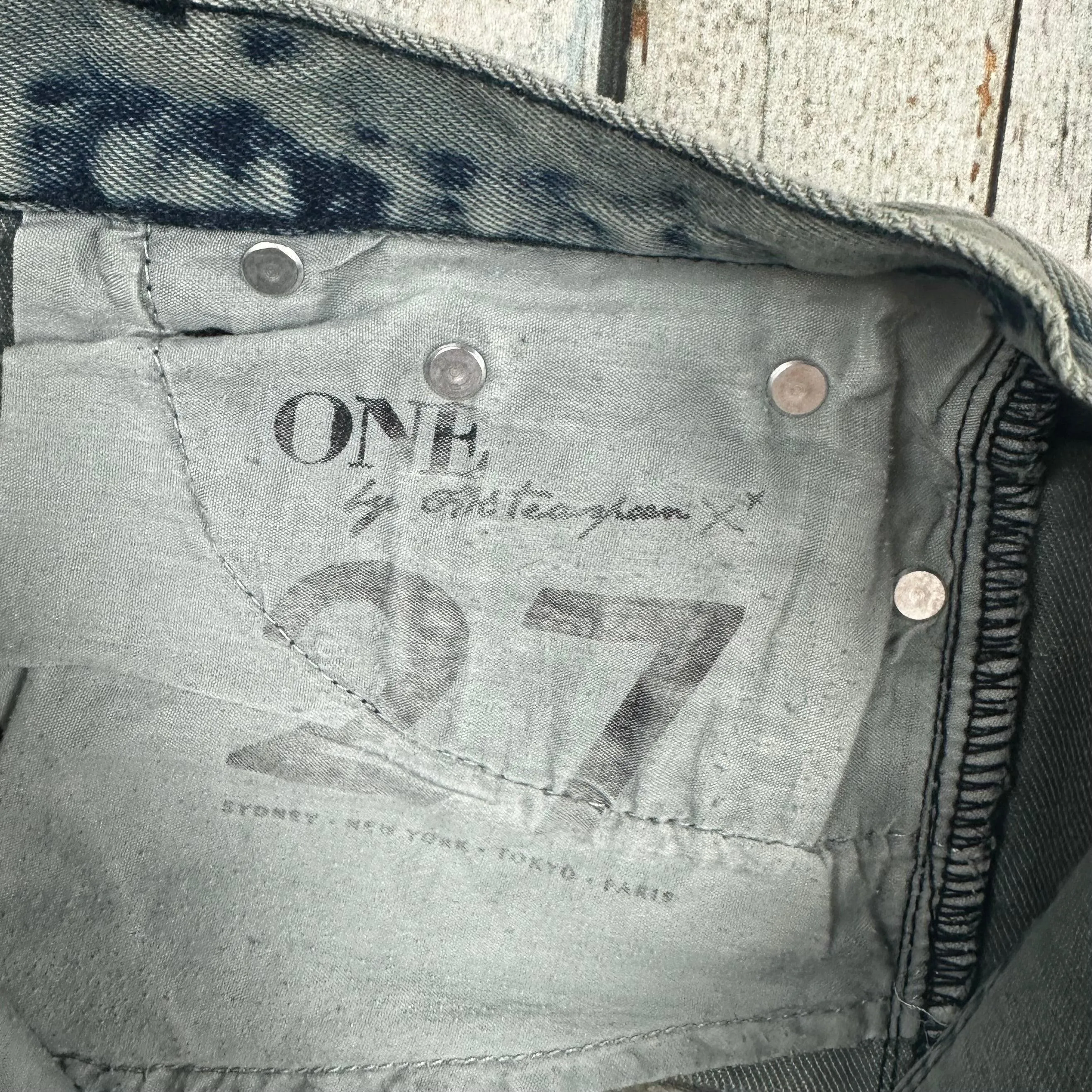 One Teaspoon 'Rollers' Exposed Button Fly Denim Shorts  - Size 27"